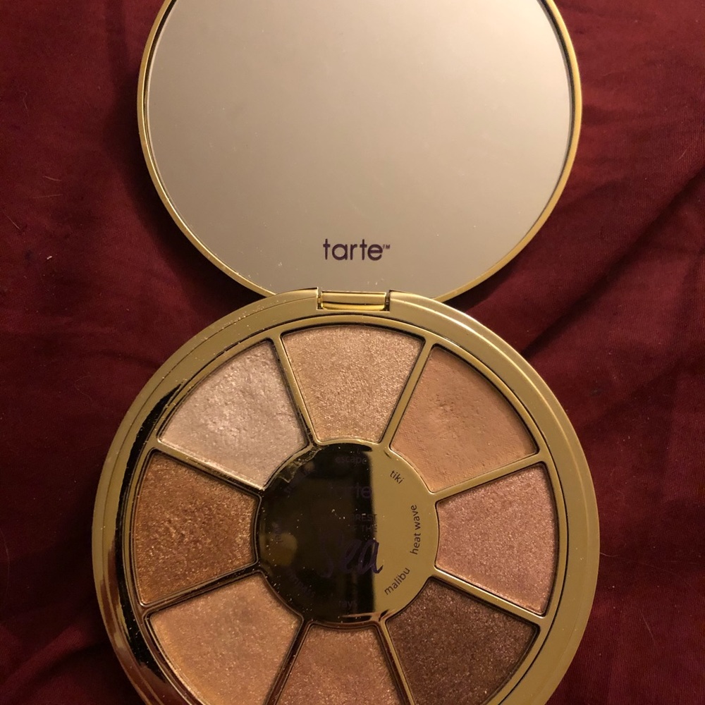Eyeshadow.